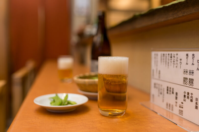 無銭飲食は何罪？逮捕されるケースとは